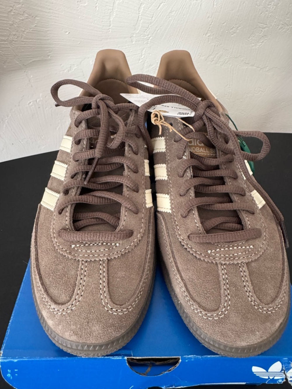 Adidas Handball Spezial
US 4.5 UK 4

Earth Strata Wonder White